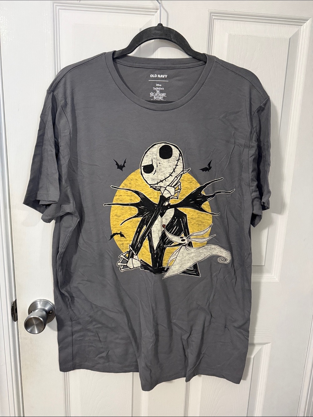 Old Navy Gray Men’s Short Sleeve Graphic Tee with Yellow Moon